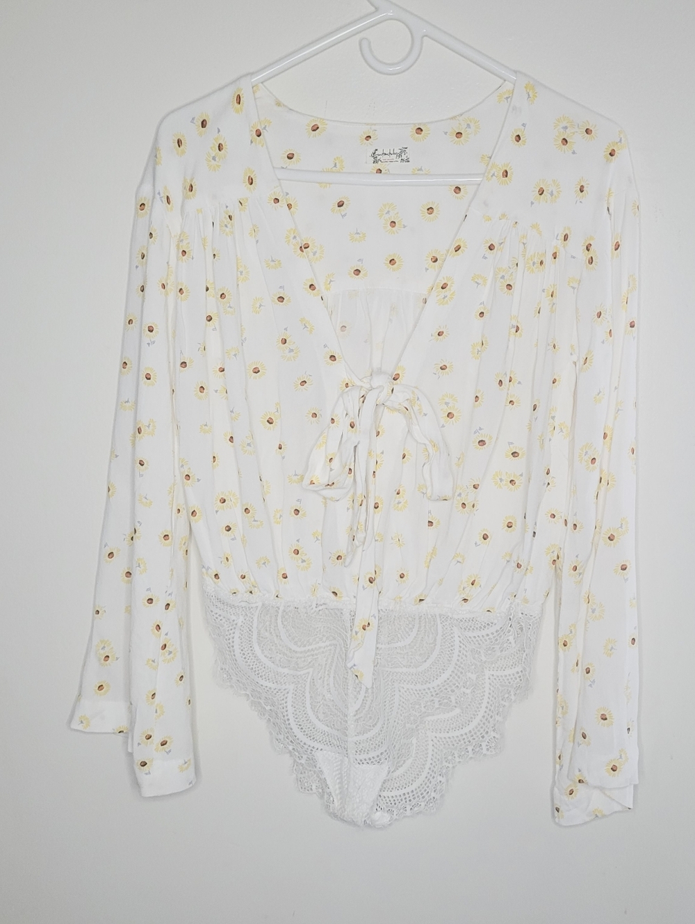 Free People Intimately Bodysuit Women's XS Daisy Sunflower Bell Sleeves Festival